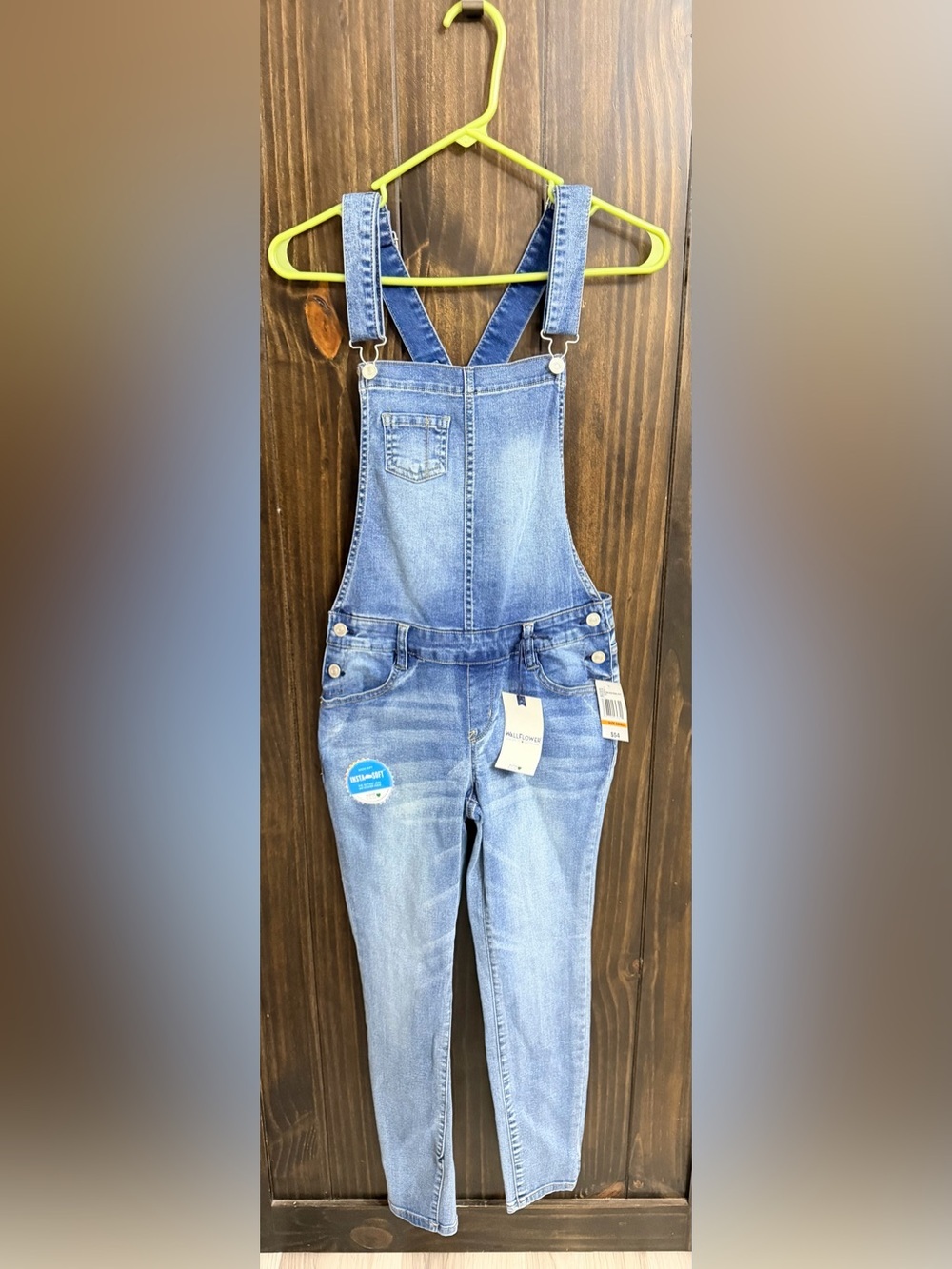 NWT-Wallflower Denim Cropped Overalls-Size: Small - Picture 3 of 8